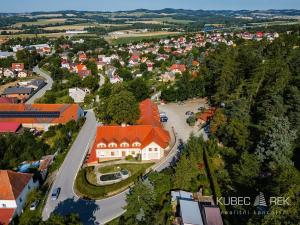 Prodej ubytování, Chotoviny, Táborská, 2200 m2