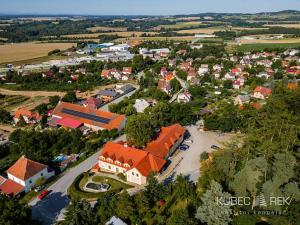 Prodej ubytování, Chotoviny, Táborská, 2200 m2
