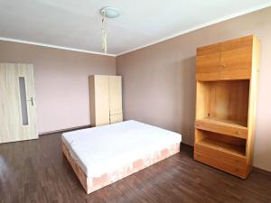 Prodej bytu 3+1, Horšovský Týn, Vančurova, 66 m2