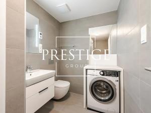 Pronájem bytu 1+kk, Praha, Zvěřinova, 39 m2