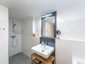 Prodej bytu 1+kk, Praha - Karlín, U Mlýnského kanálu, 80 m2