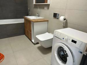 Pronájem bytu 1+kk, Praha - Smíchov, Na Neklance, 42 m2