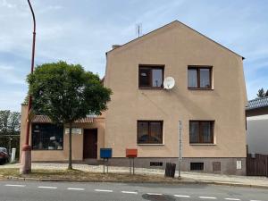 Prodej obchodního prostoru, Třebíč, Sucheniova, 200 m2