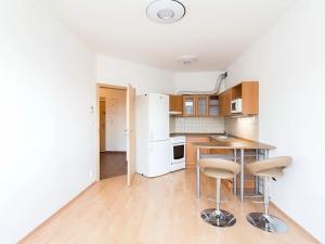 Prodej bytu 2+kk, Praha - Letňany, Kuželova, 37 m2