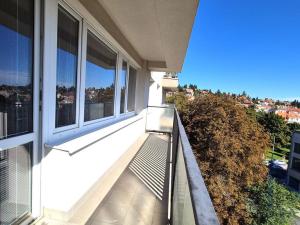 Prodej bytu 2+1, Praha - Dejvice, U dejvického rybníčku, 52 m2