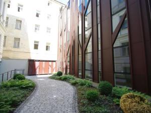 Pronájem bytu 2+1, Praha - Nové Město, Bolzanova, 92 m2