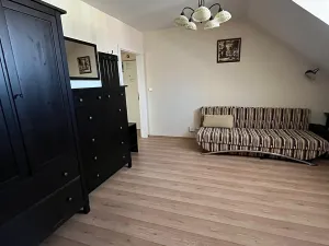 Pronájem bytu 3+kk, Karlovy Vary, nábřeží Jana Palacha, 65 m2