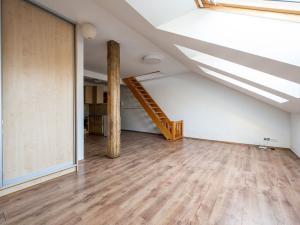 Pronájem bytu 3+kk, Pardubice - Bílé Předměstí, Husova, 79 m2