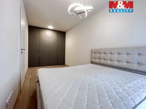 Pronájem bytu 2+kk, Praha, Hartigova, 47 m2