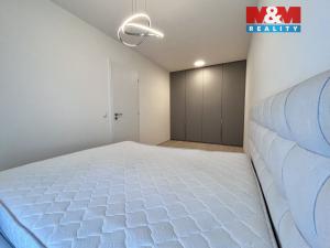 Pronájem bytu 2+kk, Praha, Hartigova, 47 m2