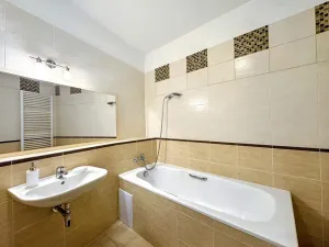 Pronájem bytu 2+kk, Praha - Hostivař, 61 m2