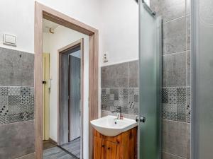 Pronájem bytu 1+1, Děčín, Riegrova, 35 m2