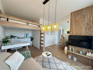 Pronájem bytu 1+kk, Zlín, Pod Hradem II, 29 m2