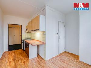 Prodej bytu 3+1, Plzeň - Skvrňany, Vojanova, 70 m2