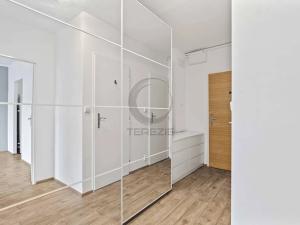 Pronájem bytu 2+kk, Praha - Chodov, Augustinova, 43 m2