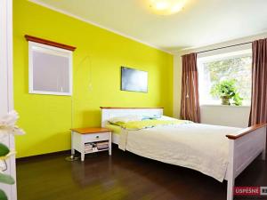 Prodej bytu 4+1, Rudná, Příčná, 126 m2