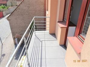 Pronájem bytu 1+1, Byšice, Mělnická, 42 m2