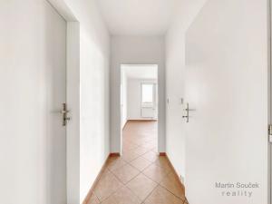Pronájem bytu 1+kk, Praha - Stodůlky, Kodymova, 36 m2