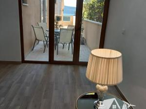 Prodej bytu 3+kk, Tivat, Černá Hora, 58 m2