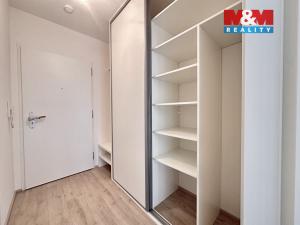 Pronájem bytu 1+kk, Praha - Háje, 34 m2