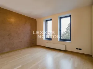 Pronájem bytu 2+kk, Praha - Podolí, Jeremenkova, 60 m2