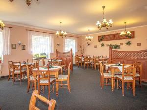Prodej restaurace, Mařenice, 479 m2