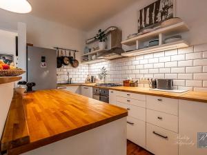 Prodej rodinného domu, Praha - Kobylisy, Klecanská, 161 m2
