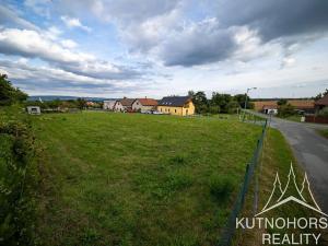 Prodej pozemku pro bydlení, Okřesaneč, 1732 m2