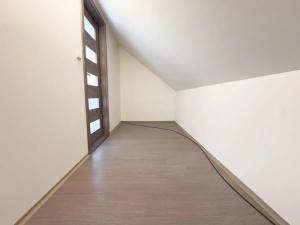 Pronájem bytu 2+kk, Praha - Újezd nad Lesy, Starokolínská, 70 m2