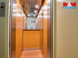 Prodej bytu 2+1, Chomutov, Stavbařská, 56 m2