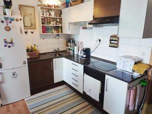 Prodej bytu 2+kk, Praha - Řeporyje, Kakosova, 46 m2