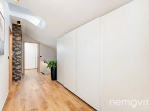 Prodej bytu 3+kk, Praha - Kunratice, V Zeleném údolí, 118 m2