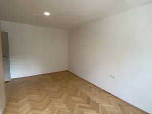 Pronájem bytu 2+1, České Budějovice, Polní, 52 m2