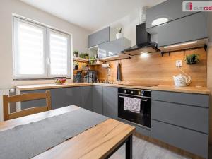Prodej rodinného domu, Měšice, Na Křížku, 316 m2