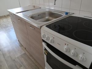 Prodej bytu 2+1, Plzeň, Vejprnická, 64 m2