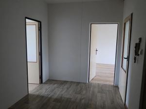 Prodej bytu 2+1, Plzeň, Vejprnická, 64 m2