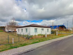 Pronájem obchodního prostoru, Louny, Průmyslová, 126 m2