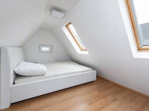 Pronájem bytu 3+kk, Podbořany, 40 m2