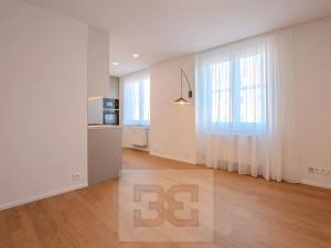 Pronájem bytu 2+kk, Praha - Břevnov, Bělohorská, 53 m2