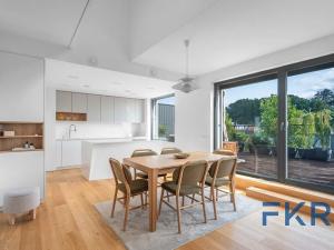Prodej bytu 4+kk, Praha - Řeporyje, Smíchovská, 125 m2