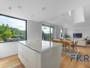 Prodej bytu 4+kk, Praha - Řeporyje, Smíchovská, 125 m2