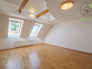 Prodej bytu 2+1, Praha - Suchdol, Brandejsovo náměstí, 116 m2