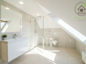 Prodej bytu 2+1, Praha - Suchdol, Brandejsovo náměstí, 116 m2