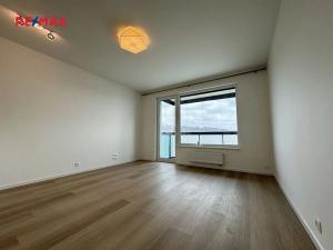 Pronájem bytu 1+kk, Praha - Hloubětín, Kolbenova, 35 m2