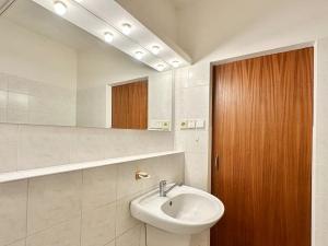 Prodej bytu 3+1, Brno, Kvapilova, 77 m2