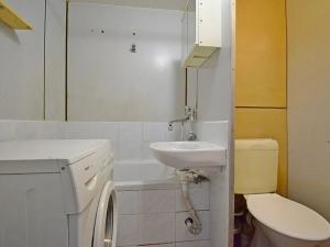 Pronájem bytu 2+kk, Praha - Kobylisy, Mirovická, 45 m2