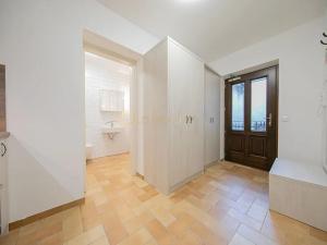 Pronájem bytu 1+1, Olomouc, Šemberova, 30 m2