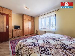Prodej rodinného domu, Ořech, Karlštejnská, 280 m2