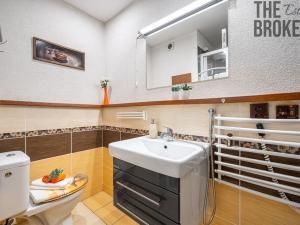 Prodej bytu 2+kk, Úpice, Pod Skalkou, 35 m2