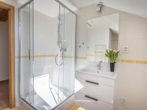 Prodej bytu 2+kk, Poděbrady - Poděbrady II, Dr. Beneše, 61 m2